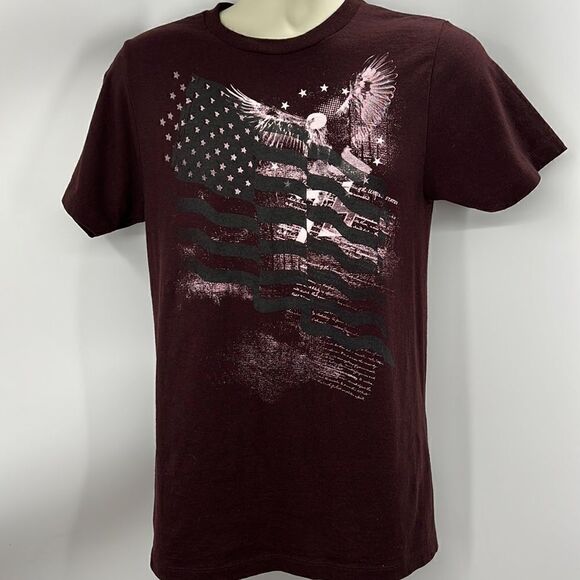 Apt 9 American Eagle and flag in deep maroon color - Picture 2 of 4